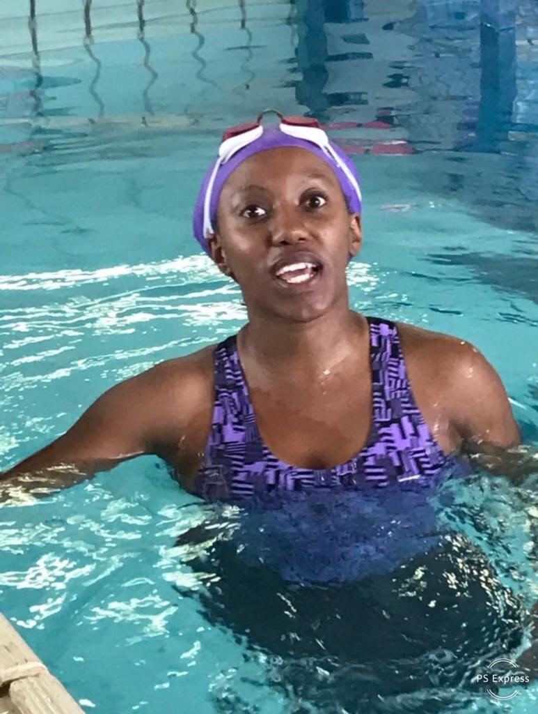Adult swimmer in the pool during a Kiddies Aqua adult swimming lesson