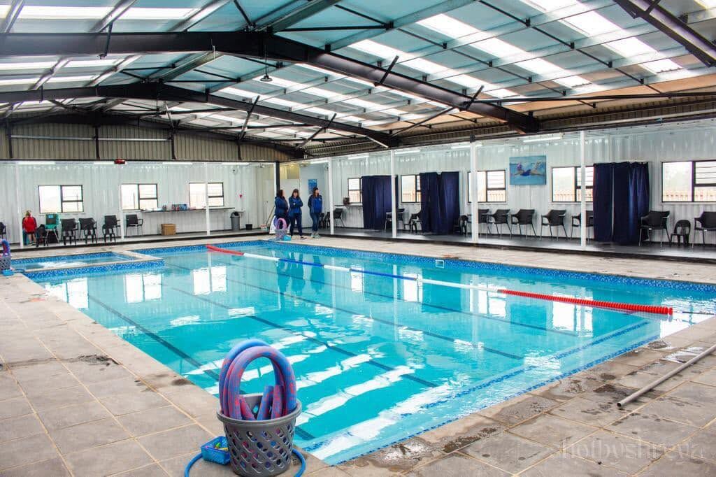 Alberton — Rietvlei Zoo Farm, Liefde en Vrede — indoor swimming pool and swimming lesson photo 8