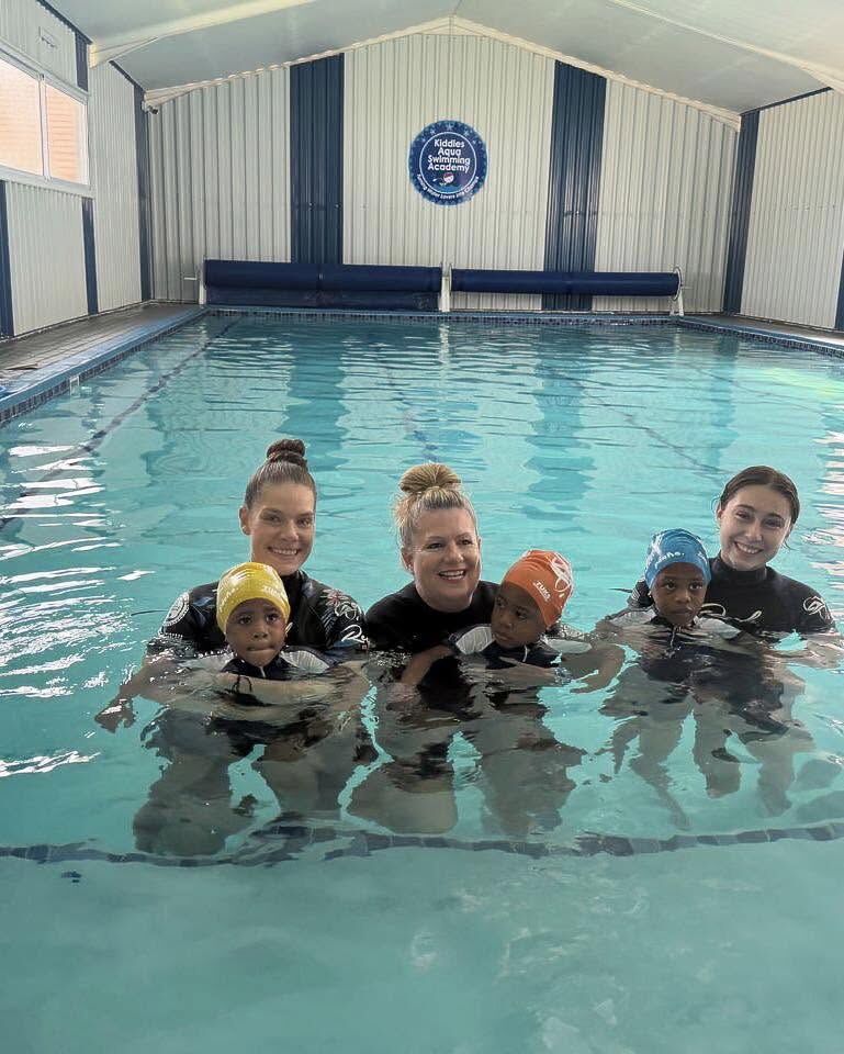 Benoni — Farrarmere, Farrarmere — indoor swimming pool and swimming lesson photo 6